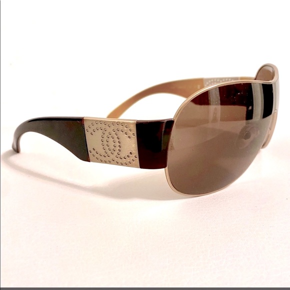 Authentic Chanel sunglasses with cc logo - Picture 1 of 11